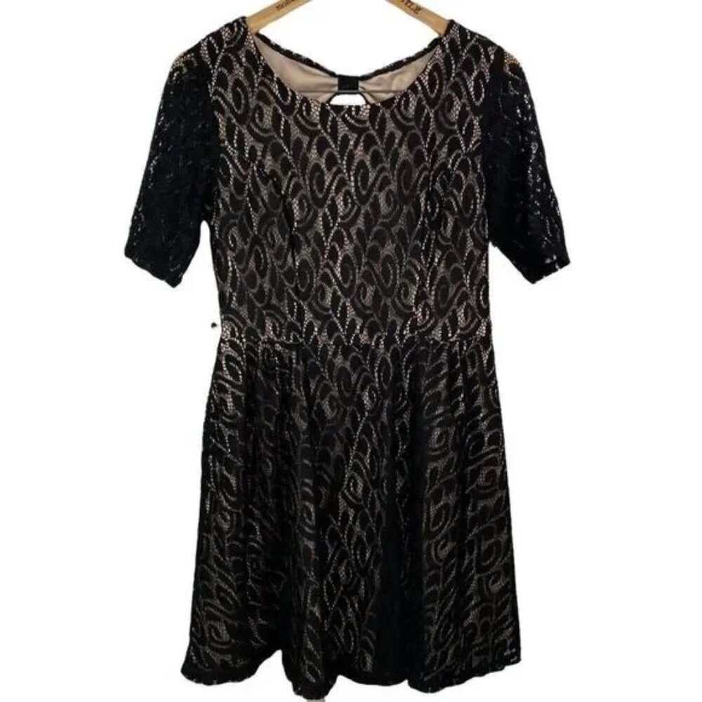 IZ BYER BLACK LACE OVERLAY CREAM‎ POP FIT & FLARE OPEN BACK DRESS SIZE LARGE-EUC